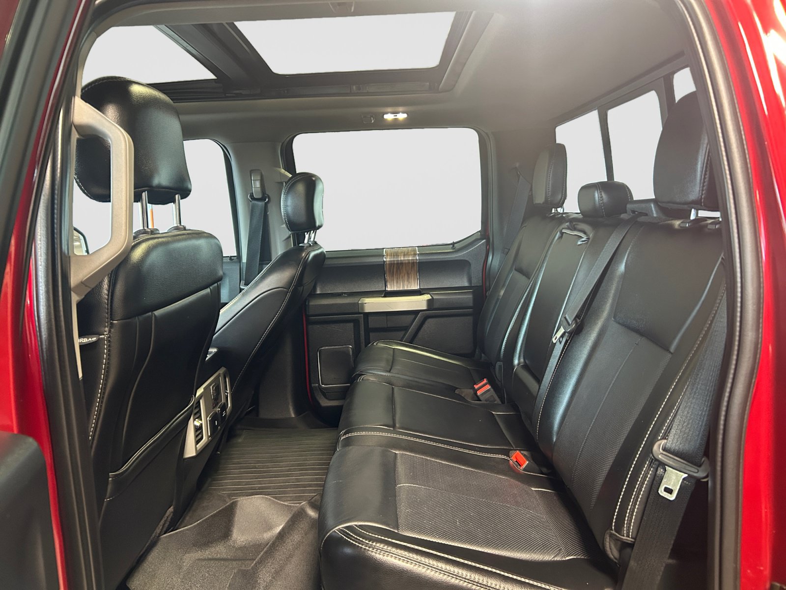 Certified 2019 Ford F150 Lariat w/ Equipment Group 502A Luxury AWD/4WD image 21