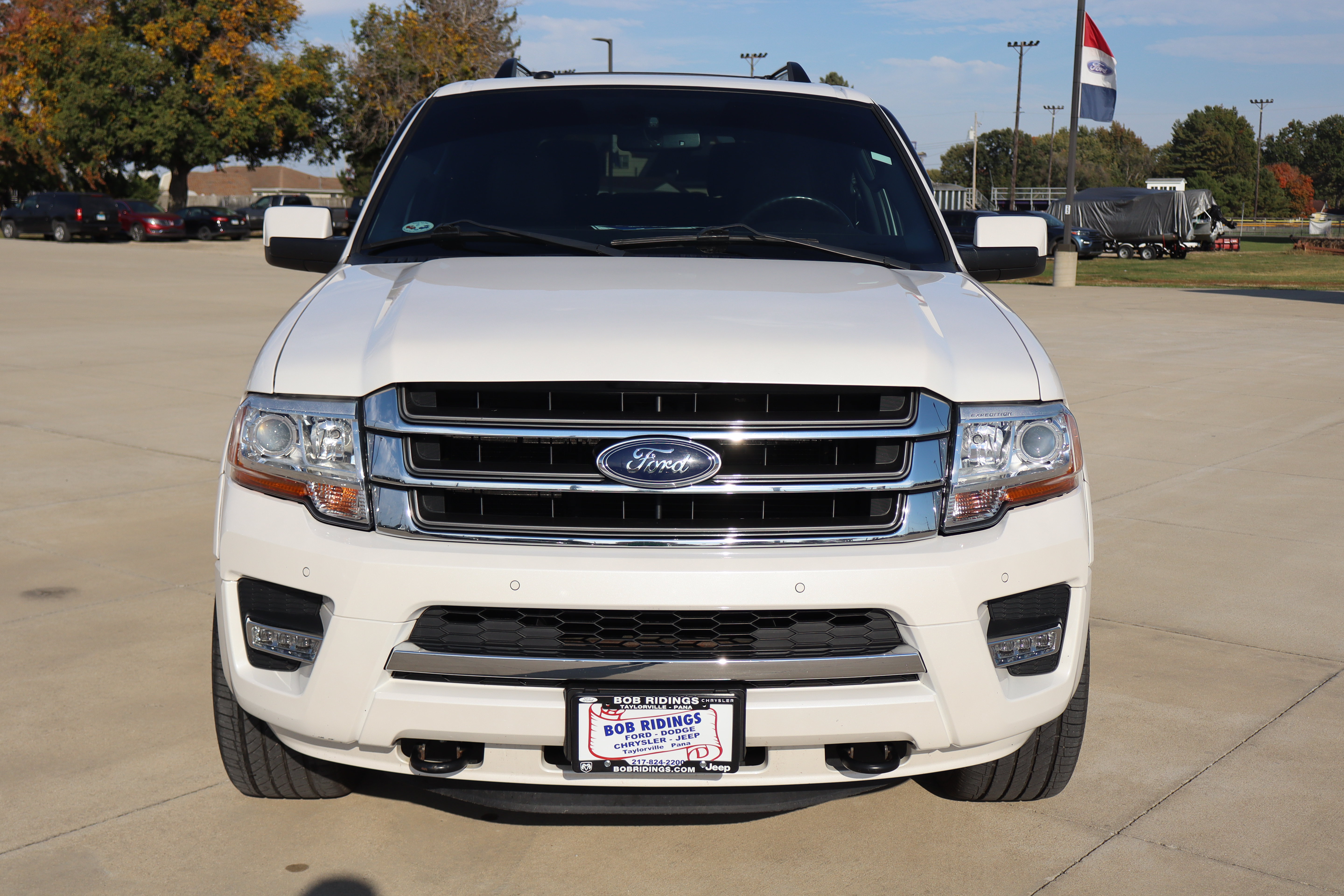 Certified 2017 Ford Expedition Limited w/ Equipment Group 301A AWD/4WD image 2