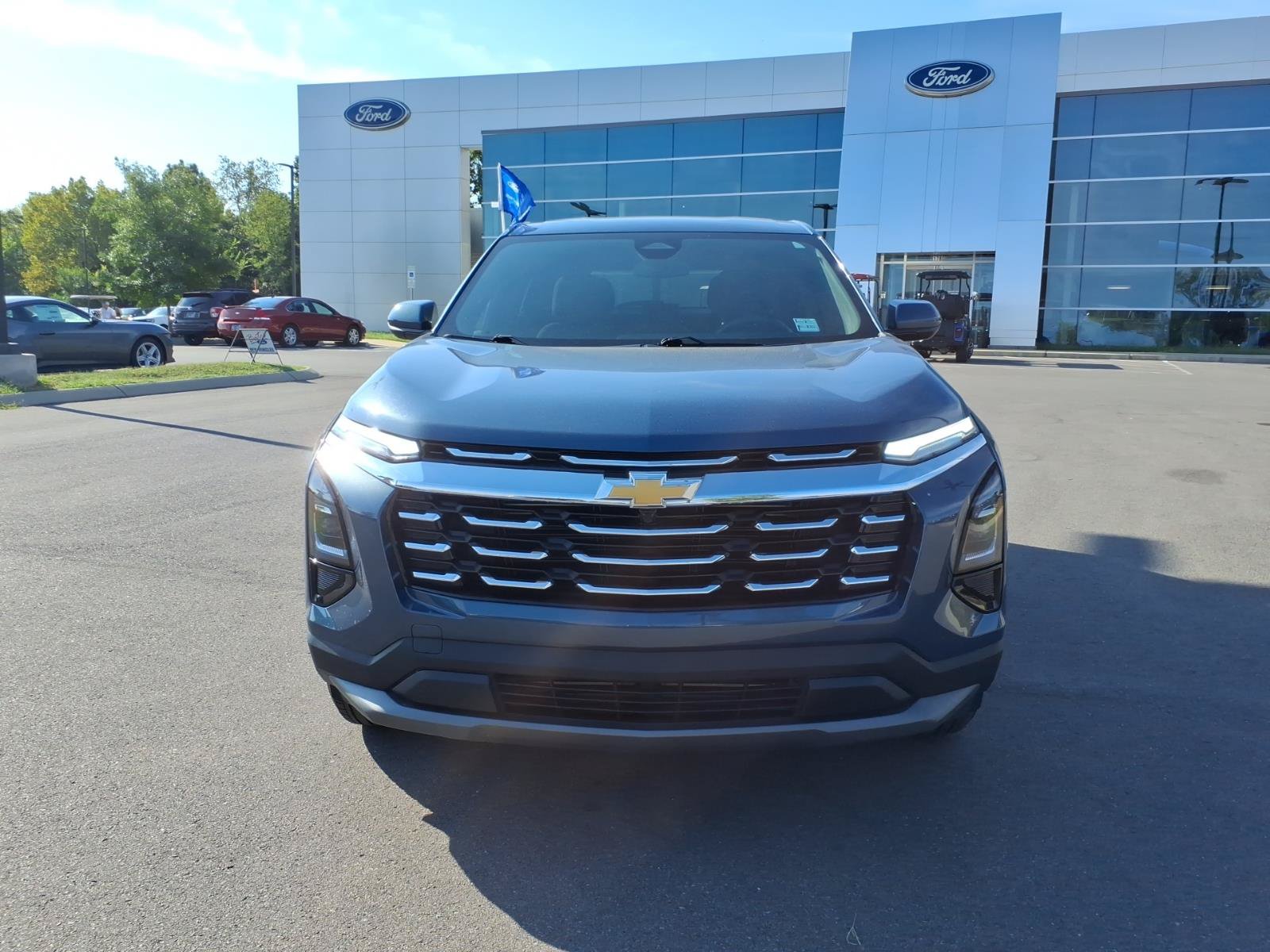 Used 2026 Chevrolet Equinox LT AWD/4WD image 8