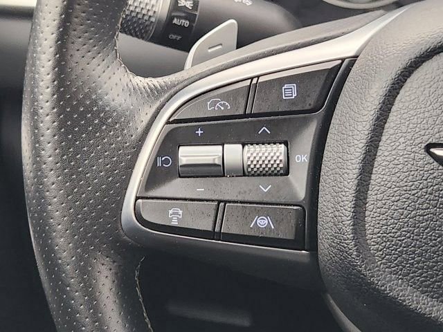 Used 2025 Genesis G70 2.5T image 28