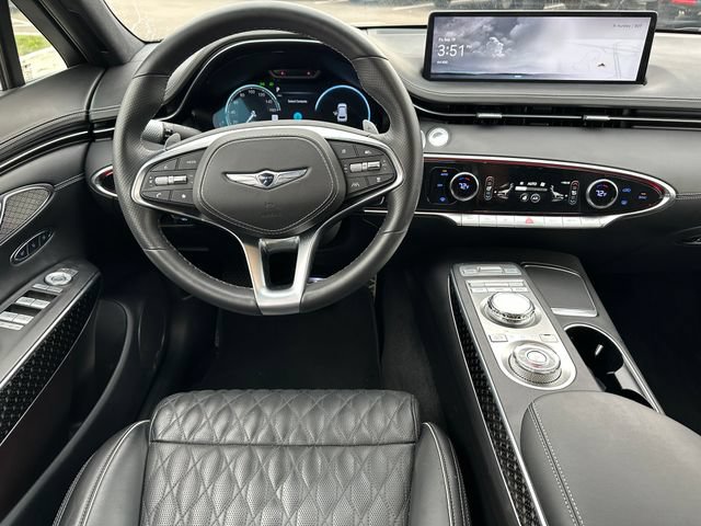 Used 2023 Genesis GV70 3.5T Sport w/ Sport Prestige Package AWD/4WD image 18