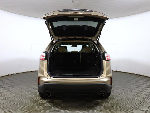 Certified 2020 Ford Edge SE image 21