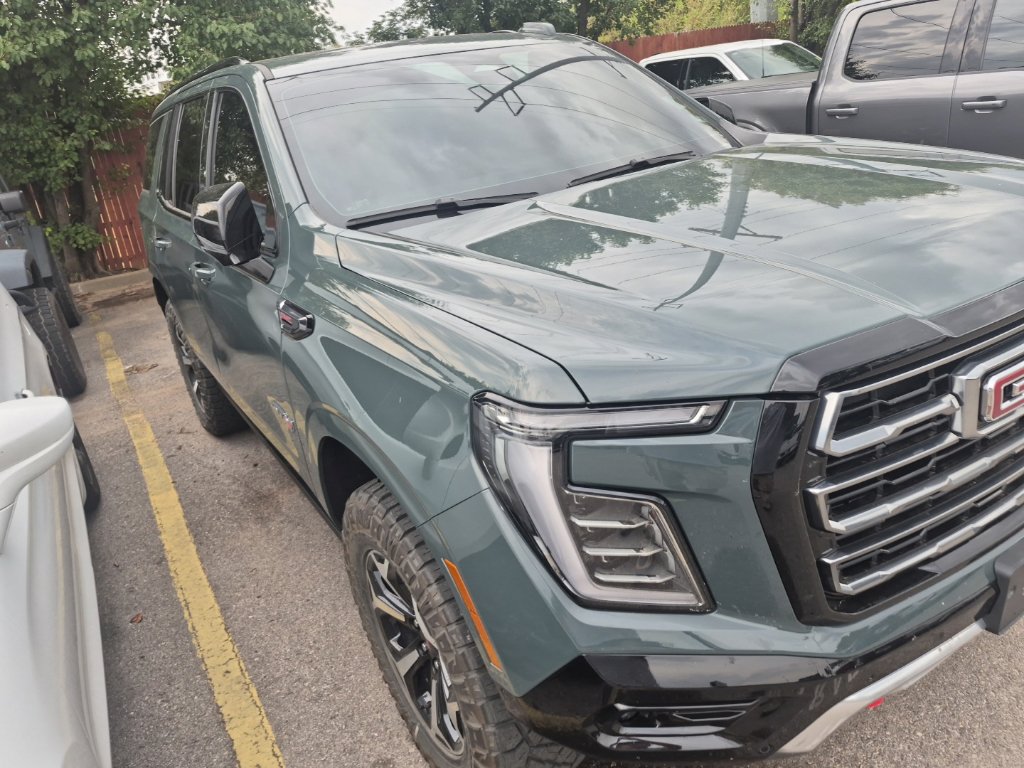 Used 2026 GMC Yukon AT4 w/ AT4 Premium Package AWD/4WD image 29