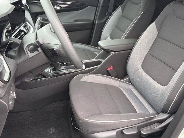 Used 2026 Chevrolet TrailBlazer LT AWD/4WD image 11