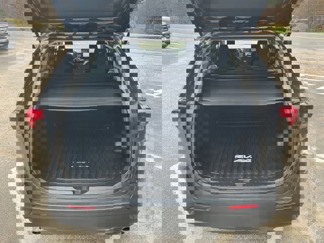 Used 2020 Toyota RAV4 LE w/ All Weather Liner Package AWD/4WD image 32