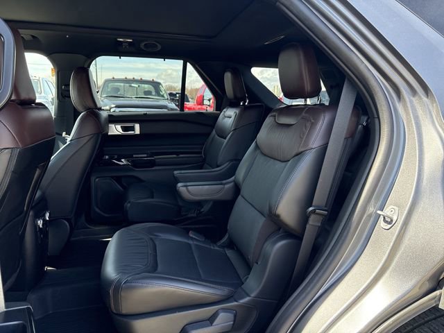 Certified 2022 Ford Explorer Platinum w/ Equipment Group 601A image 25
