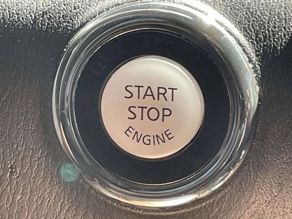 Used 2020 Nissan Armada SL w/ Premium Package image 25