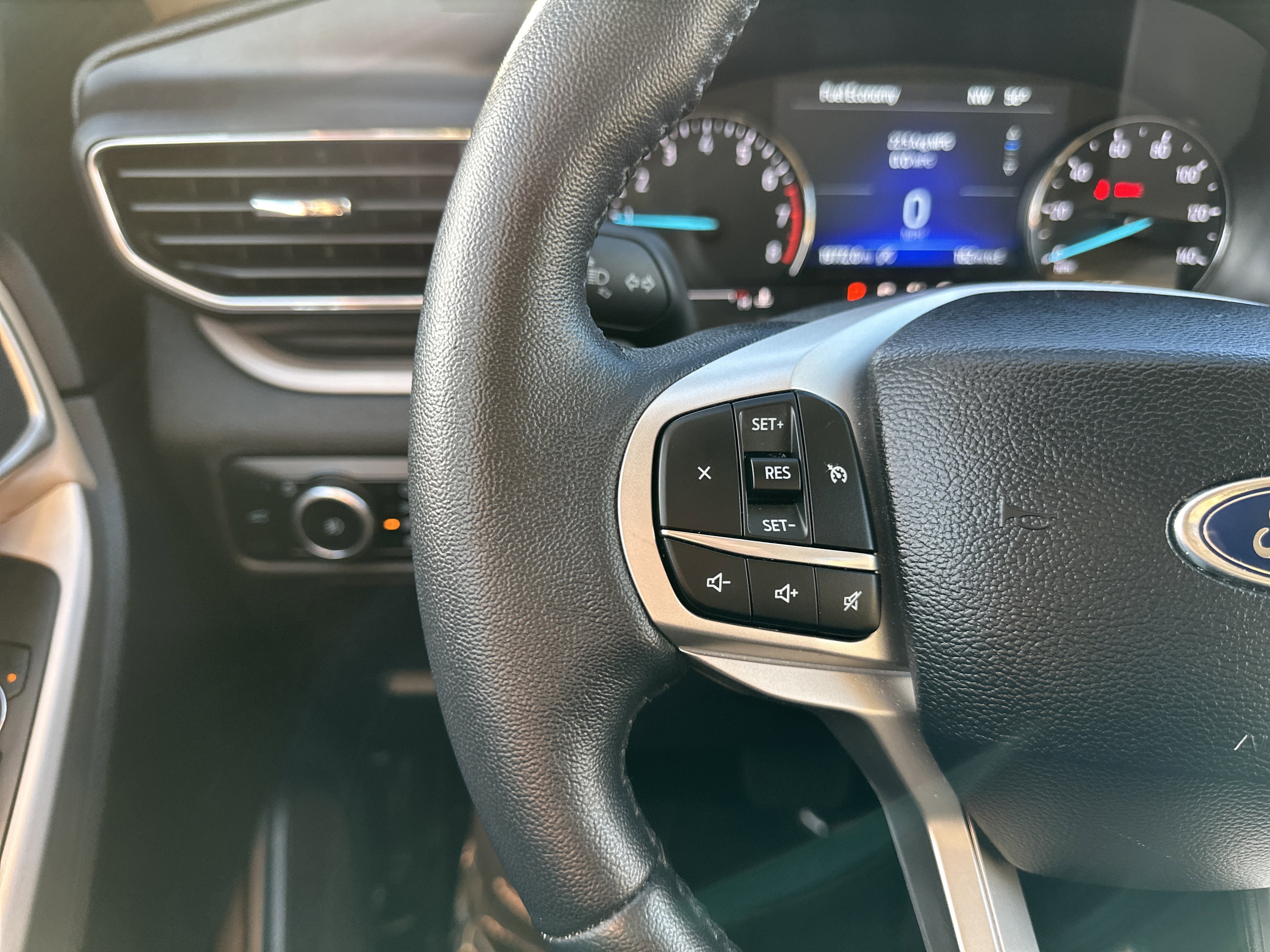 Certified 2023 Ford Explorer XLT w/ Equipment Group 202A image 18