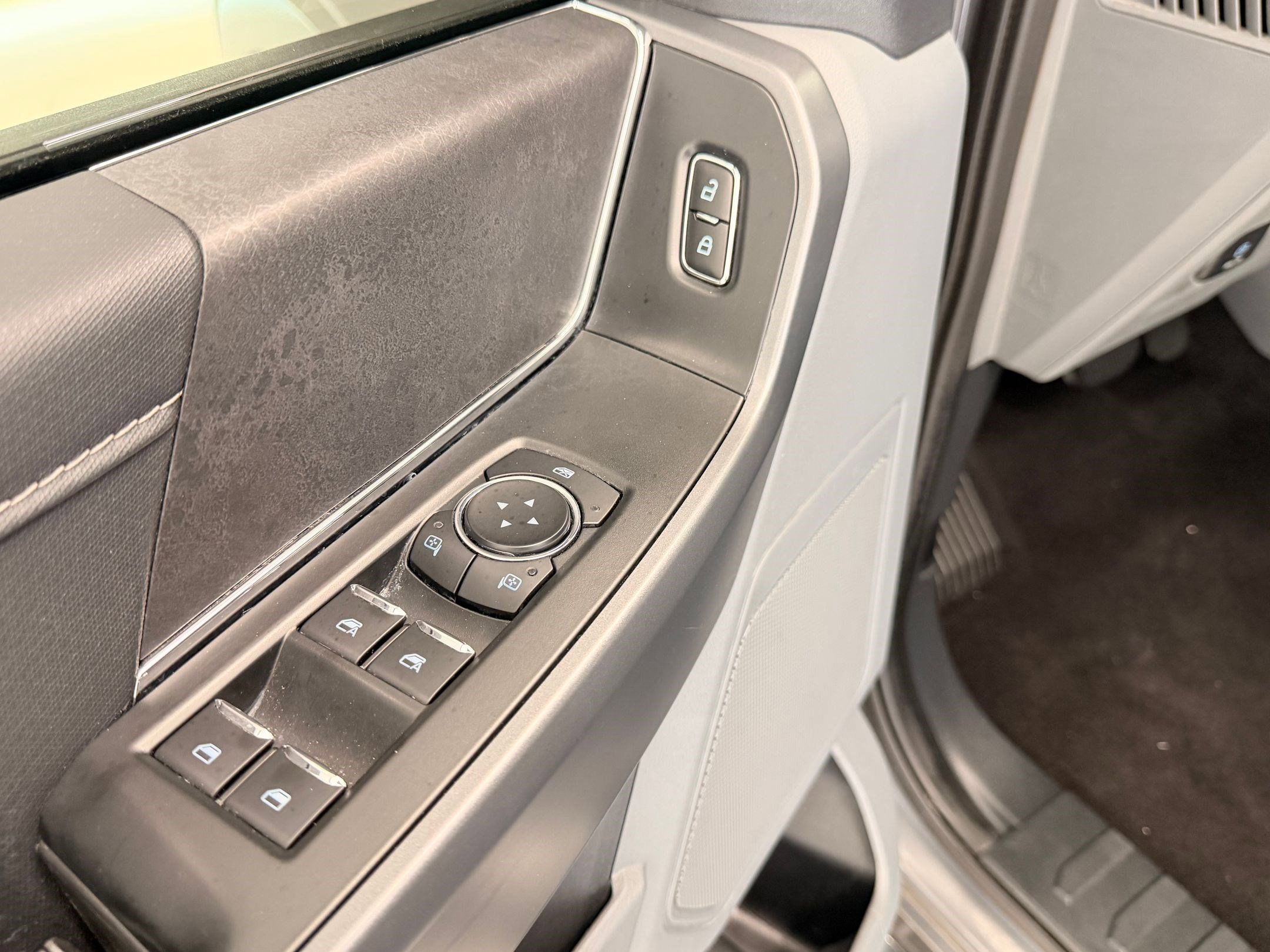 Certified 2025 Ford F150 XLT w/ Equipment Group 301A Standard image 24