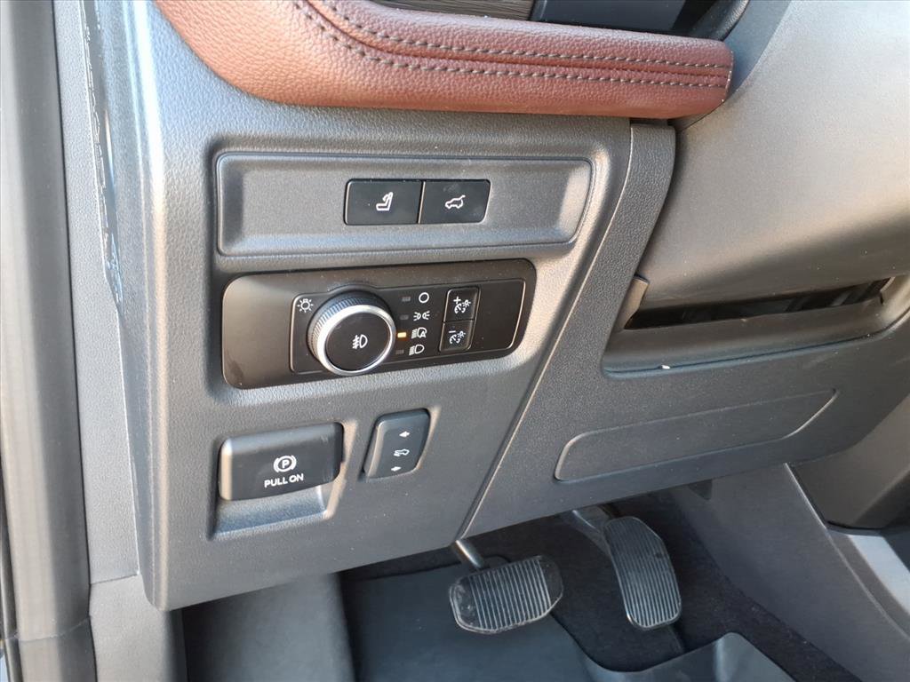 Certified 2023 Ford Expedition Limited AWD/4WD image 14