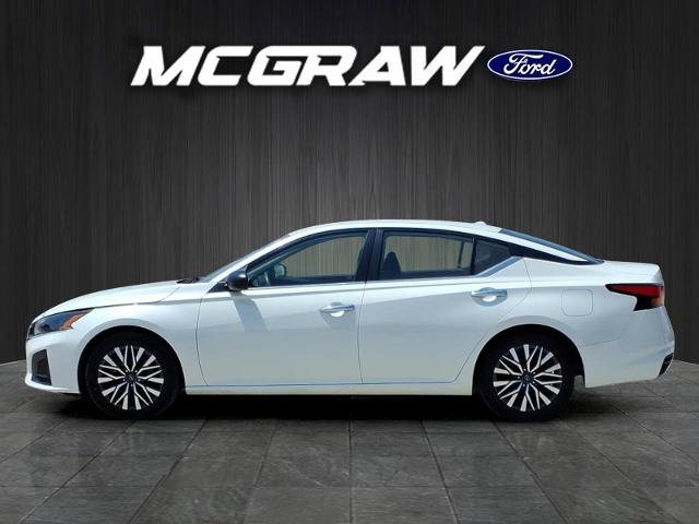 Used 2024 Nissan Altima 2.5 SV FWD image 10