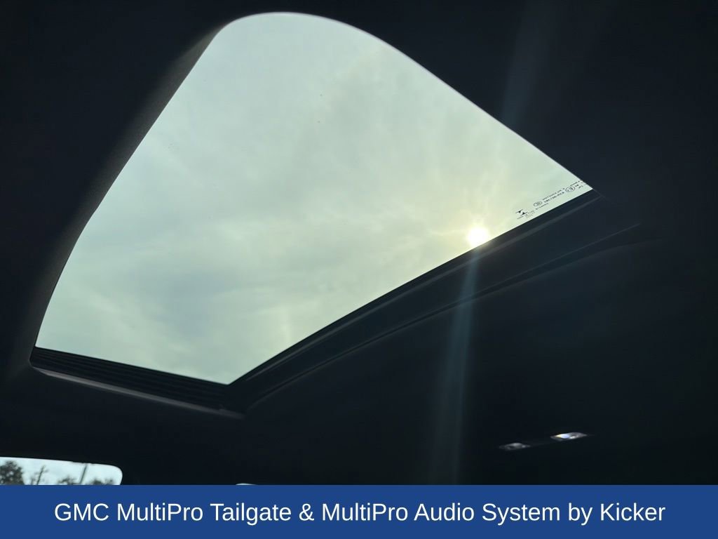 Used 2022 GMC Sierra 1500 AT4 w/ AT4 Premium Package image 15