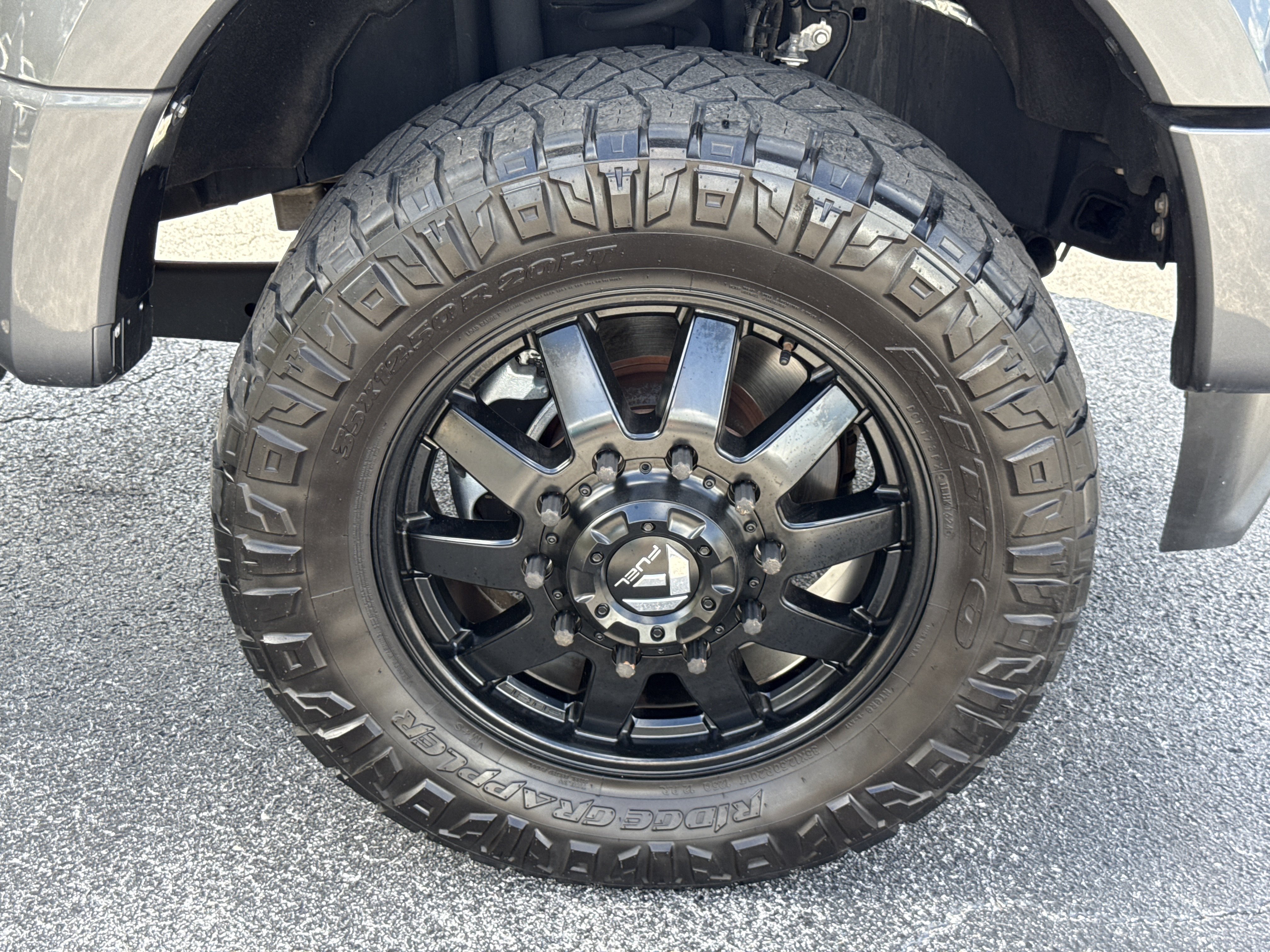 Certified 2022 Ford F450 Platinum w/ FX4 Off-Road Package AWD/4WD image 38