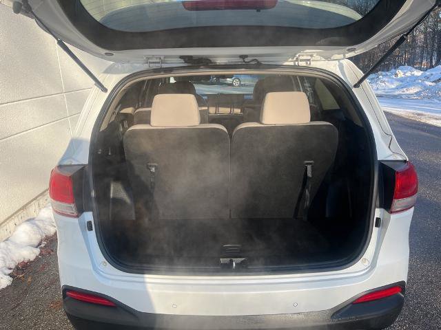 Used 2018 Kia Sorento AWD image 9