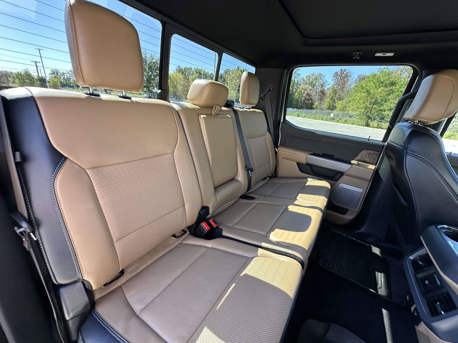 Certified 2024 Ford F250 Lariat w/ Lariat Ultimate Package AWD/4WD image 30