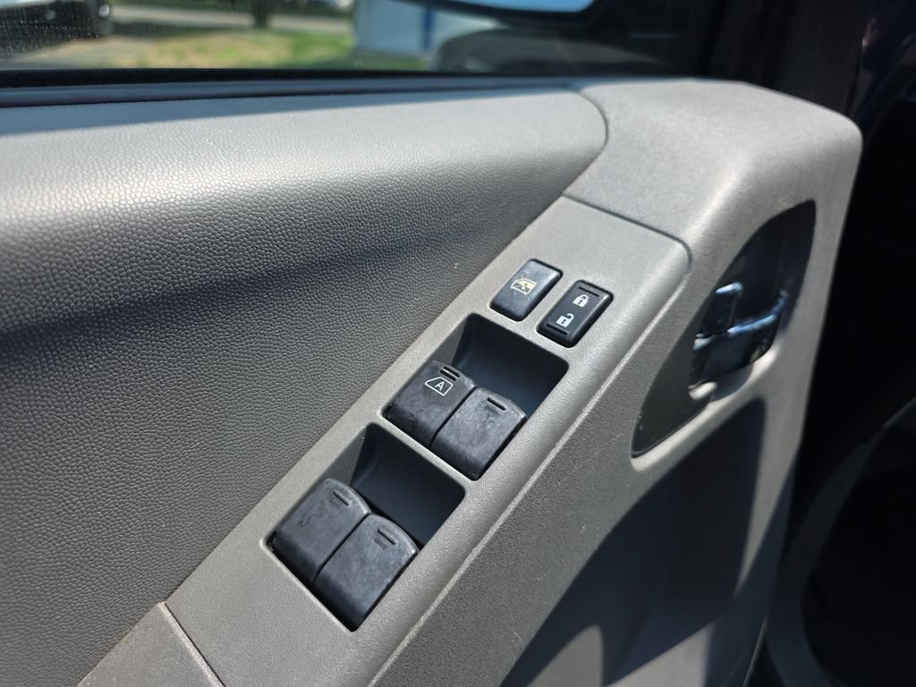 Used 2017 Nissan Frontier SV AWD/4WD image 21