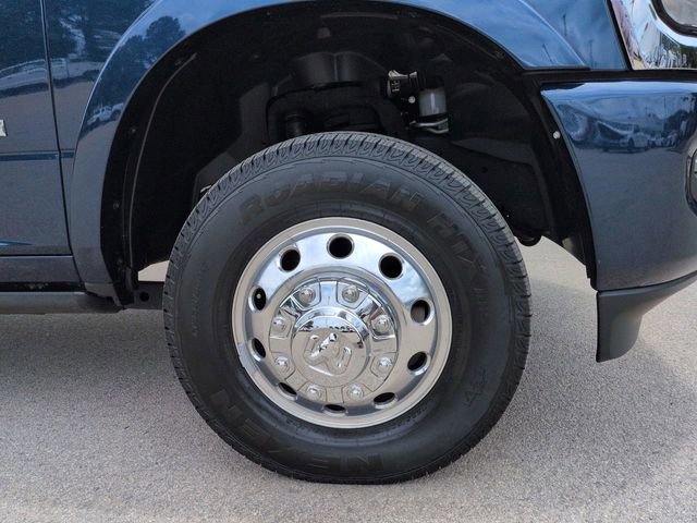 Used 2022 RAM 3500 Limited AWD/4WD image 12