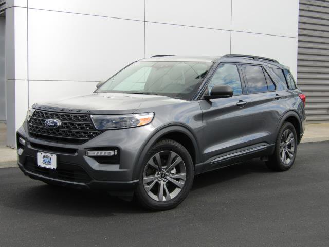 Certified 2021 Ford Explorer XLT w/ Equipment Group 202A AWD/4WD image 32