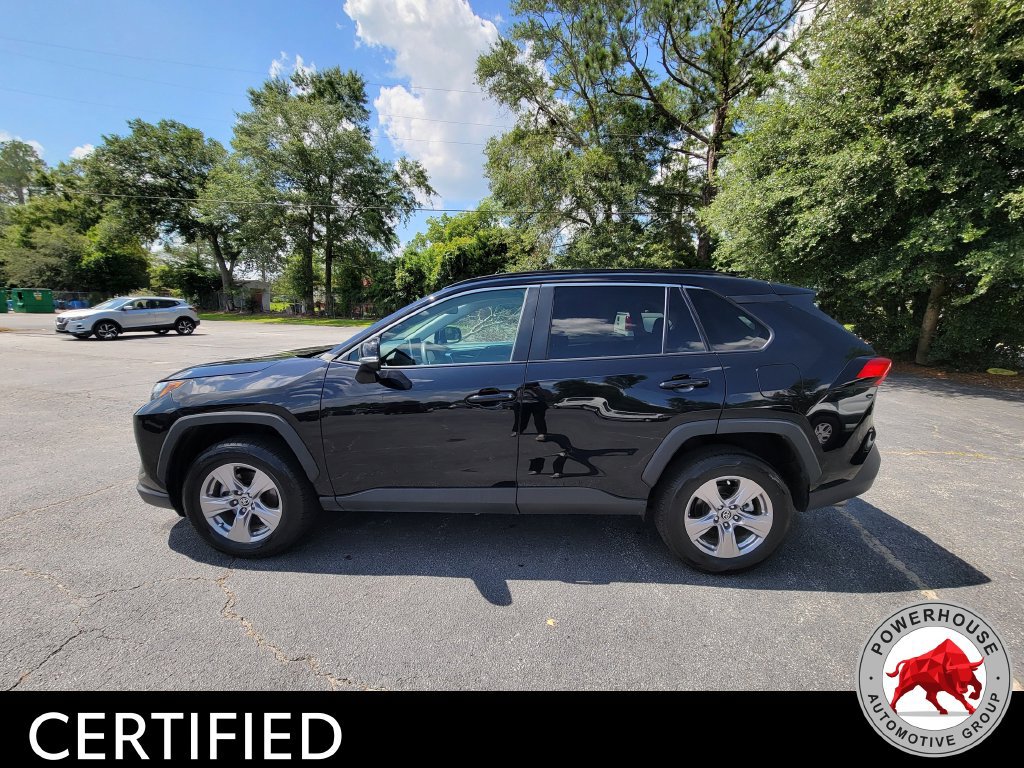 Used 2024 Toyota RAV4 XLE FWD image 3