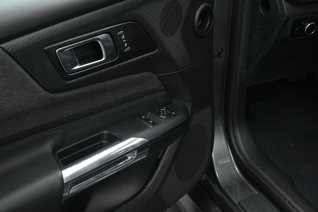Certified 2025 Ford Mustang GT RWD image 8