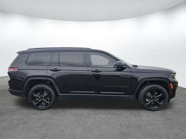 Used 2022 Jeep Grand Cherokee L Altitude image 3