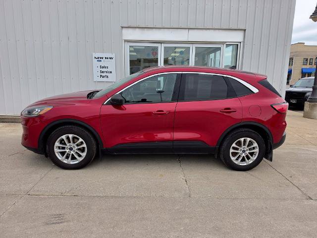 Certified 2022 Ford Escape SE w/ Cold Weather Package AWD/4WD image 3