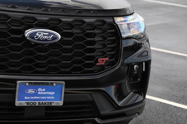Certified 2025 Ford Explorer ST AWD/4WD image 4