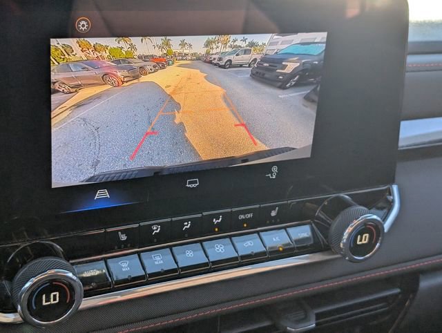 Used 2024 Chevrolet Colorado Z71 w/ Z71 Convenience Package 2 image 21