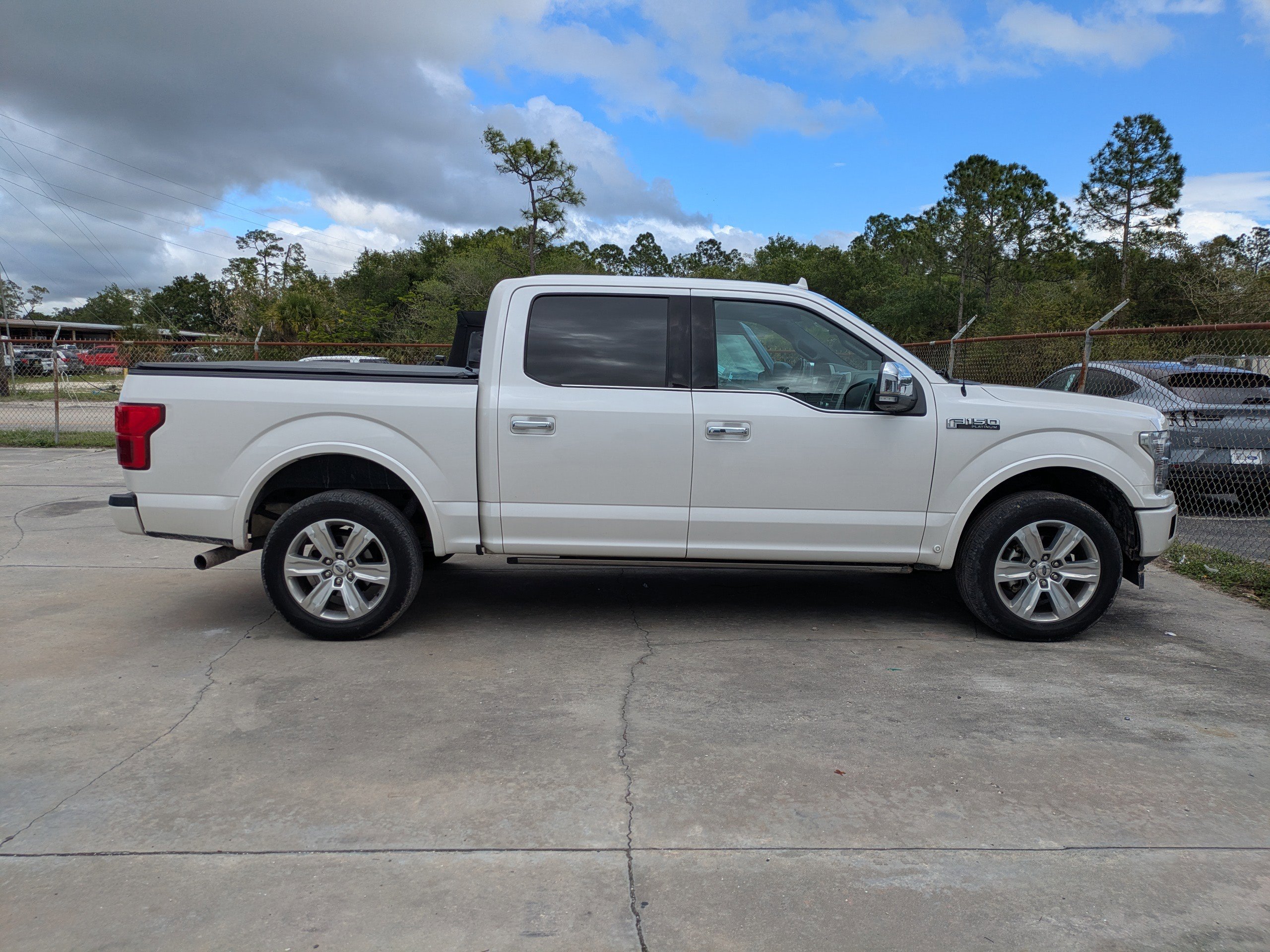 Certified 2019 Ford F150 Platinum w/ Equipment Group 701A Luxury AWD/4WD image 3
