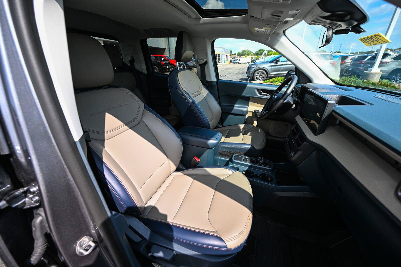 Certified 2026 Ford Maverick Lariat w/ 4K Tow Package AWD/4WD image 25