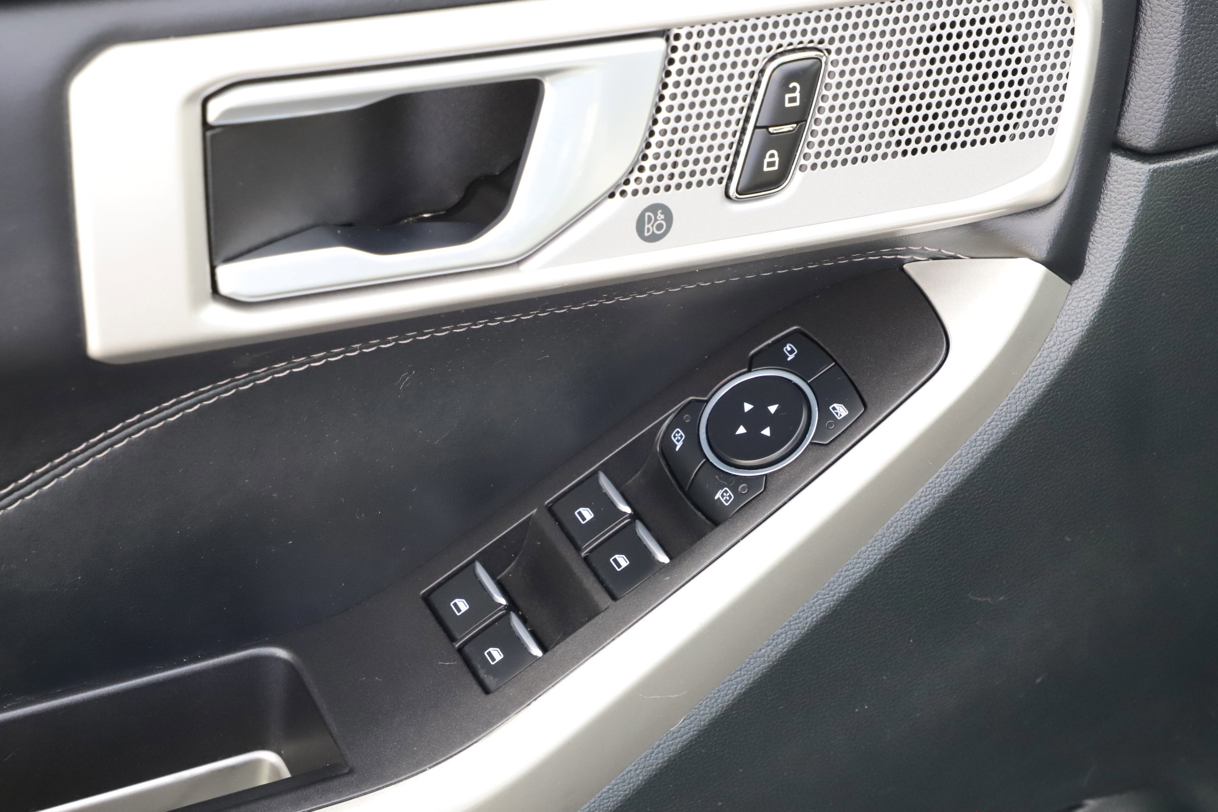 Certified 2023 Ford Explorer XLT w/ Equipment Group 202A image 17