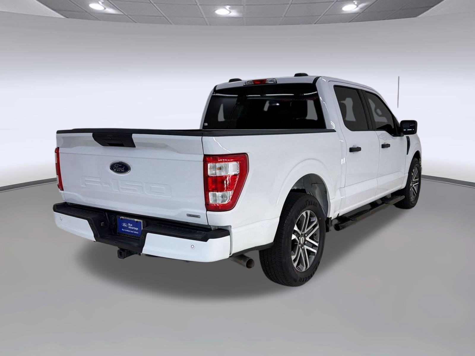 Certified 2023 Ford F150 XL w/ STX Appearance Package RWD image 9