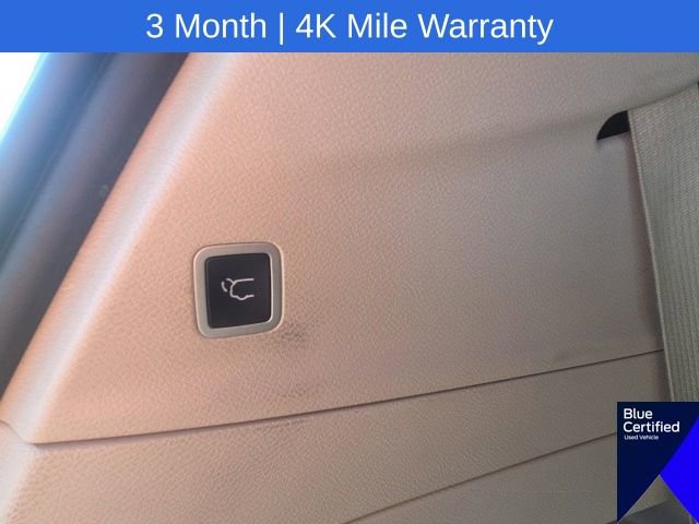 Used 2023 Chrysler Pacifica Touring-L FWD image 15