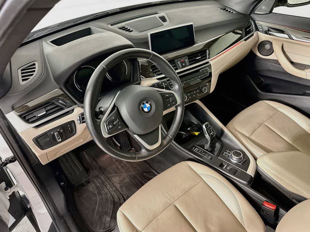 Used 2021 BMW X1 xDrive28i w/ Premium Package AWD/4WD image 2