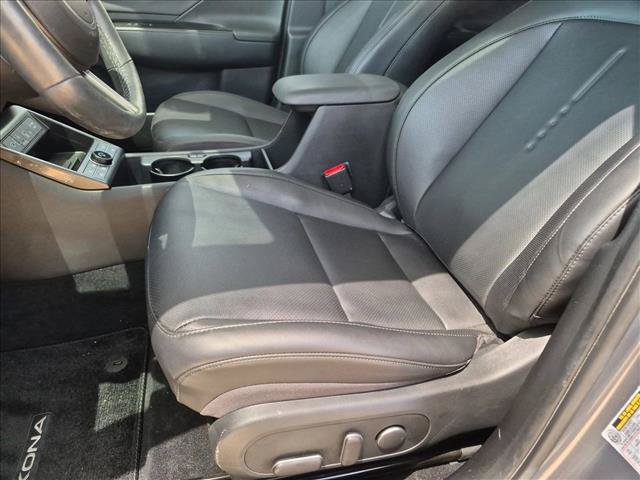Used 2024 Hyundai Kona Limited AWD/4WD image 17