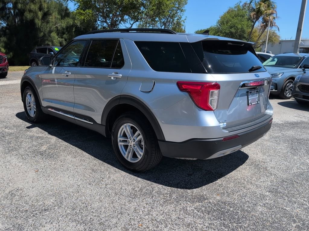Certified 2023 Ford Explorer XLT w/ Equipment Group 202A image 5