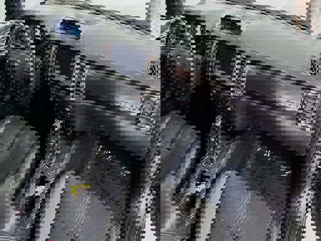 Certified 2021 Ford Ranger Lariat w/ Tremor Off-Road Package image 32