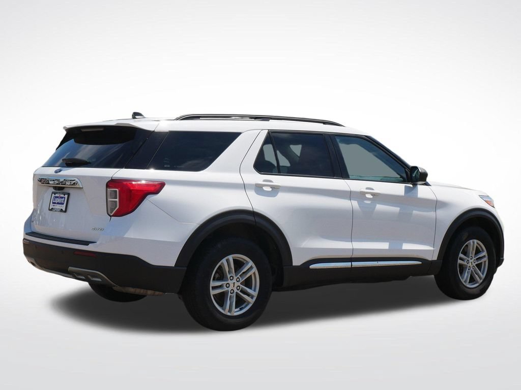 Certified 2024 Ford Explorer XLT AWD/4WD image 3