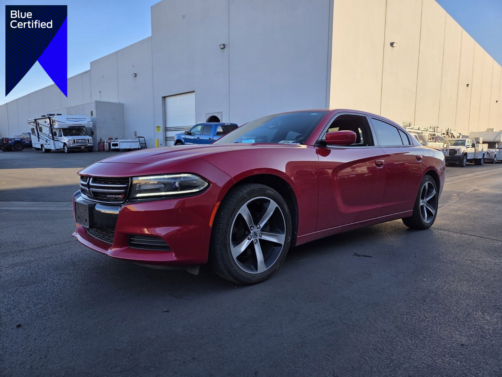 Used 2017 Dodge Charger SE image 1