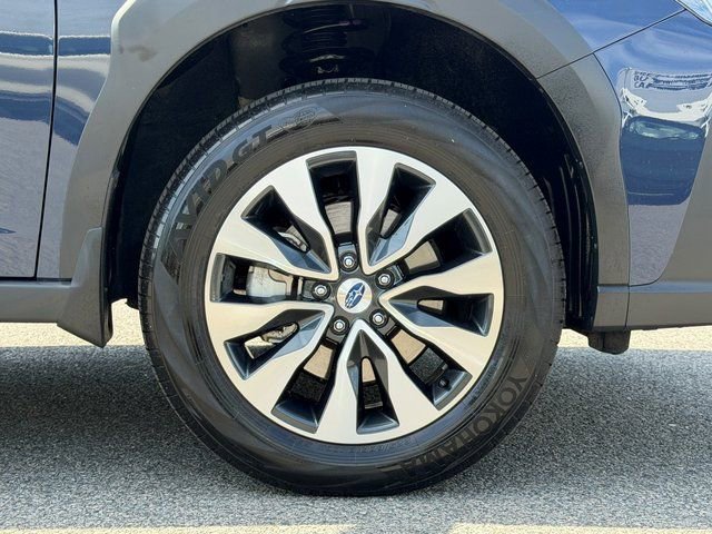 Used 2025 Subaru Outback Touring AWD/4WD image 31