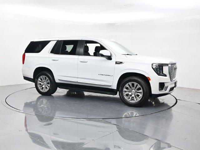 Used 2023 GMC Yukon Denali AWD/4WD image 3