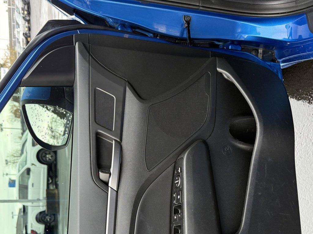 Used 2017 Hyundai Elantra Limited image 14