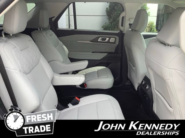 Certified 2025 Ford Explorer Platinum w/ LUX Leather Package AWD/4WD image 26