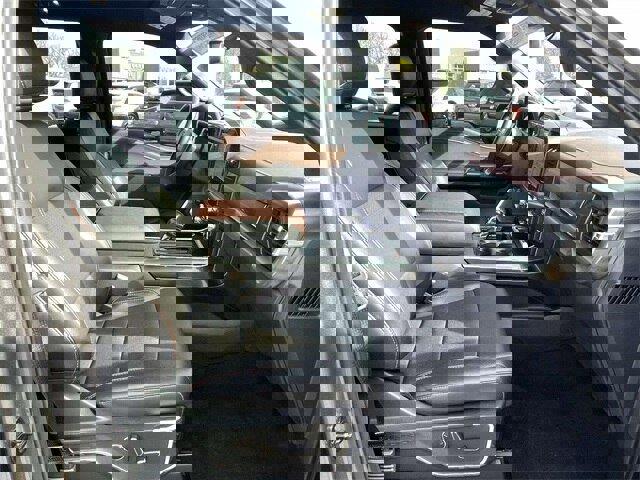 Certified 2023 Ford F150 Lariat w/ Equipment Group 502A High image 18