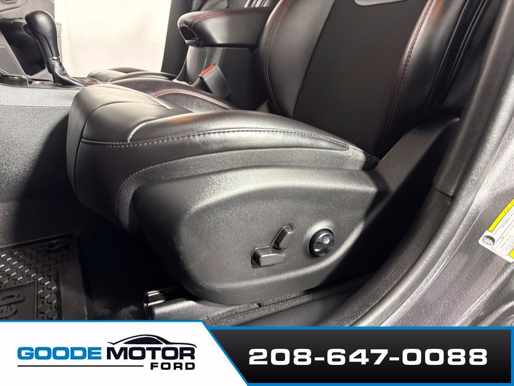 Used 2021 Jeep Cherokee Trailhawk AWD/4WD image 11