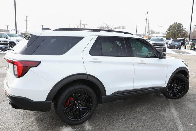 Certified 2025 Ford Explorer ST image 7