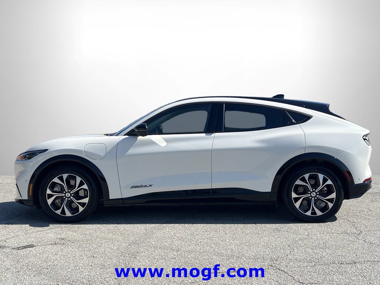 Certified 2023 Ford Mustang Mach-E Premium image 6