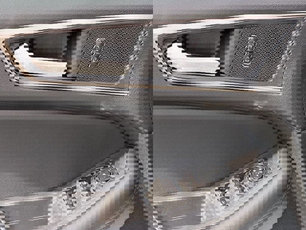 Certified 2023 Ford Edge SEL image 18