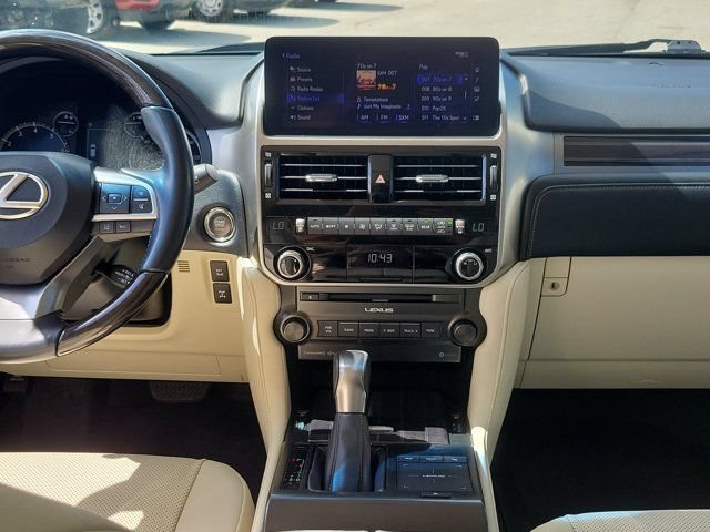 Used 2022 Lexus GX 460 Premium w/ Premium Package AWD/4WD image 19