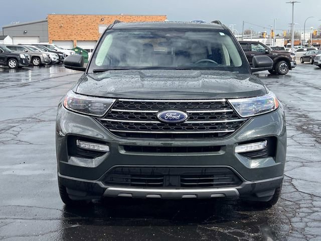 Certified 2023 Ford Explorer XLT w/ Equipment Group 202A AWD/4WD image 8